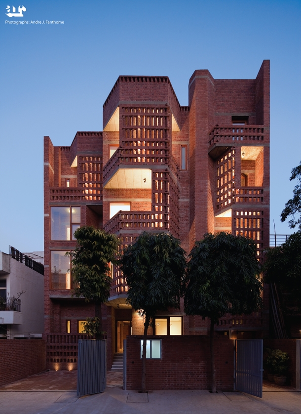 The Defence Colony residence derives its material and tectonic vocabulary from tombs and palaces - fragments of th century Islamic medieval architecture - Designed by Architects Pankaj Vir Gupta and Christine Mueller 