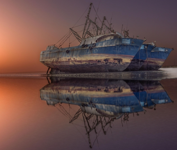 The famous ships in the Doha Ship Graveyard  photo by Abdullah Alabbad