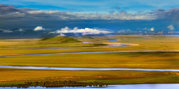 The first bend of the Yellow River Tibet 