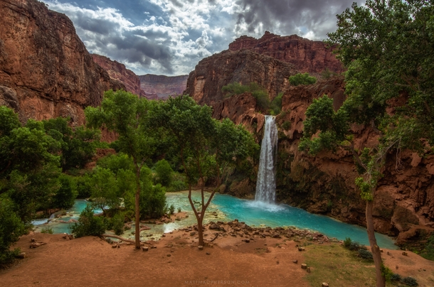 The hike to Havasu Falls is long but sooo rewarding for this sight 