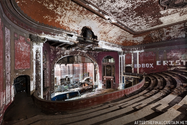 The Majestic Theatre in East St Louis IL abandoned for almost  years 