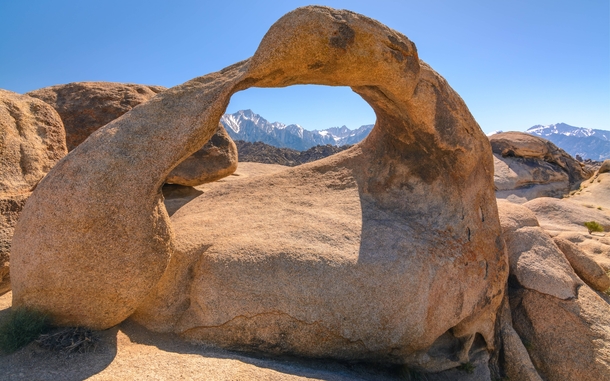 The Mobius Arch framing Mt Whitney and Lone Pine Peak CA