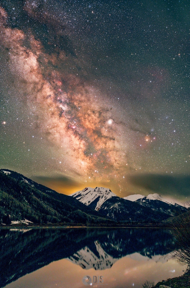 The night skies in Colorado are truly something elseThe Milky Way over Mt Sneffels 
