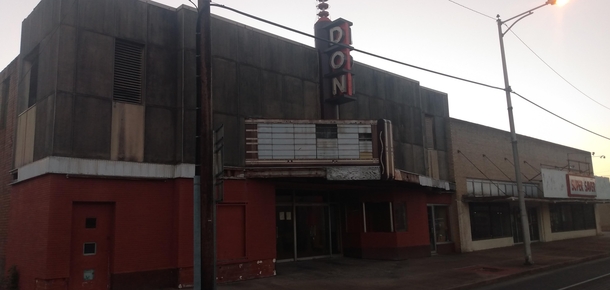 The old don theater in Alexandria Louisiana