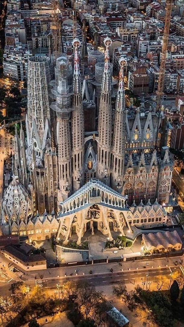 The Temple Expiatori de la Sagrada Famlia is a large unfinished Roman Catholic church in Barcelona Designed by Catalan architect Antoni Gaud his work on the building is part of a UNESCO World Heritage Site 