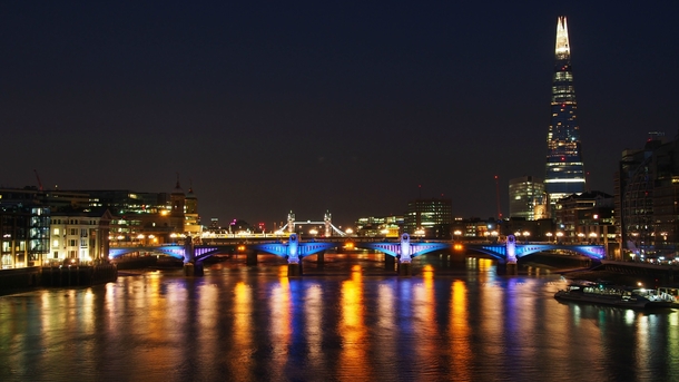 The Thames River from the Millennium Bridge at night 