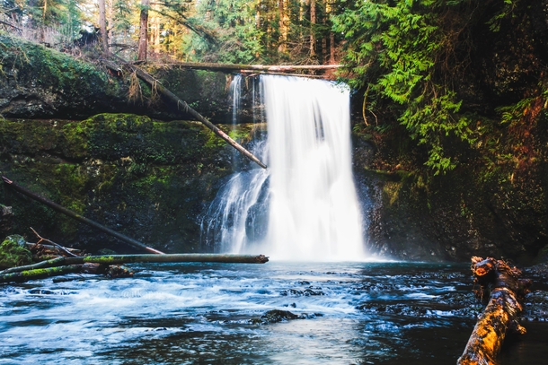 The Upper North Falls of Silver Falls State Park  itkjpeg