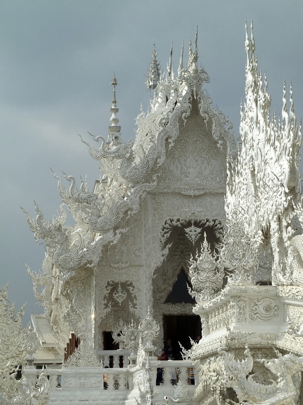 The White Temple - Wat Rong Khun in Thailand 