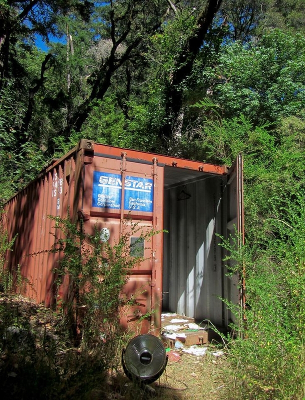 The worst part Abandoned cabins exploration and crappy PampS photos Pt  On site shipping container filled with broken stereos stuffed animals unbelievably creepy personal pictures and a lot of nasty drug paraphernaliaShudders OC x
