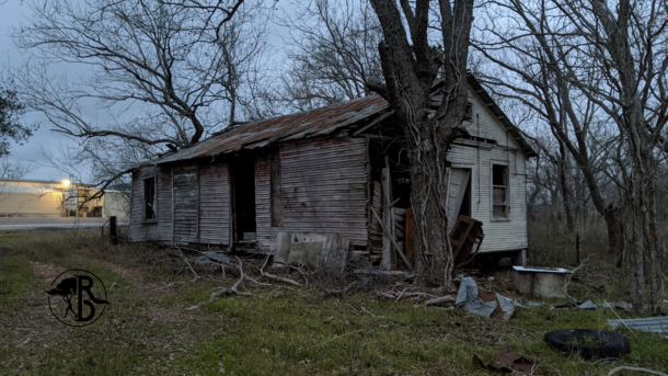 This beauty is outside Worthing Tx I bet the stories would be AWESOME Too far gone for a remodel dont you agree