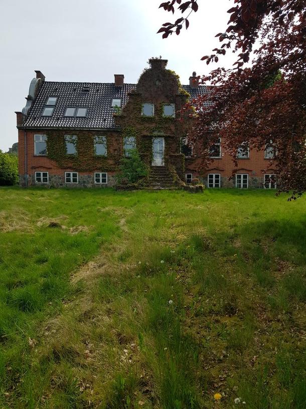 This House was my home for  years now its Abandoned