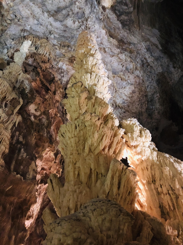 This stalagmite in Grotten von Frasassi is over  Meter high  OC