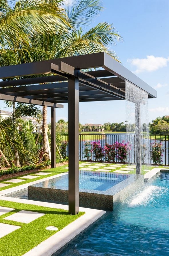 This trellis installation is in Palm Beach Florida 