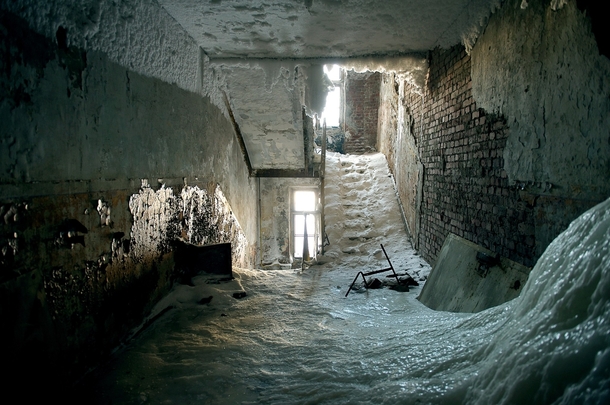 Took a while to shut off the water in this abandoned building in Norilsk Russia 