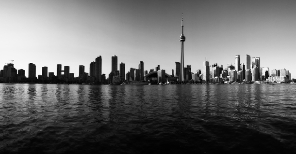 Toronto from the harbor 