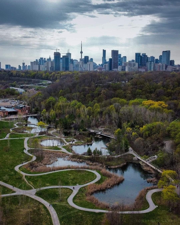 Toronto - the City in a Park