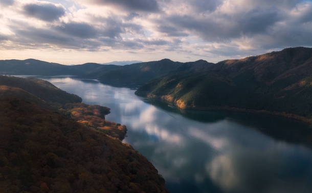 Totally underestimated the size of this lake kinda got stranded for half a day in Hakone Japan IG andrewsantiago_ 