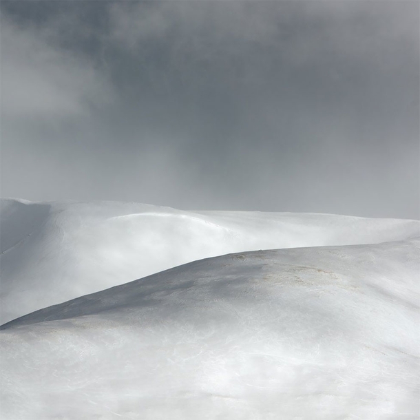 Two hikers in the Highlands Cairngorms  Photo by Rod Ireland