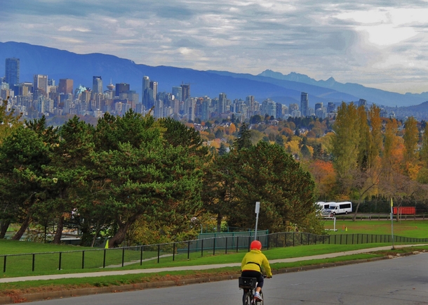 Vancouver BC - Biking through an urban oasis 
