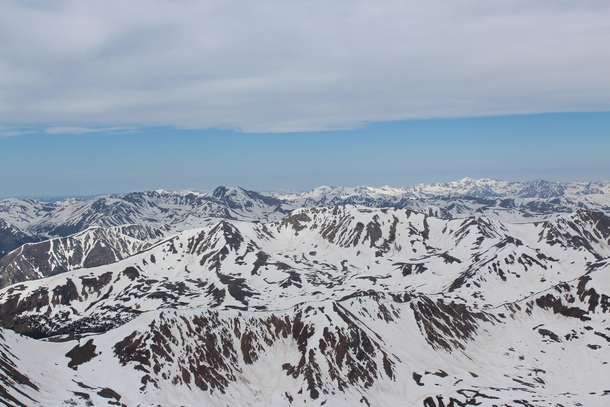 Views from the summit of Mt Elbert Colorados tallest peak  feet 