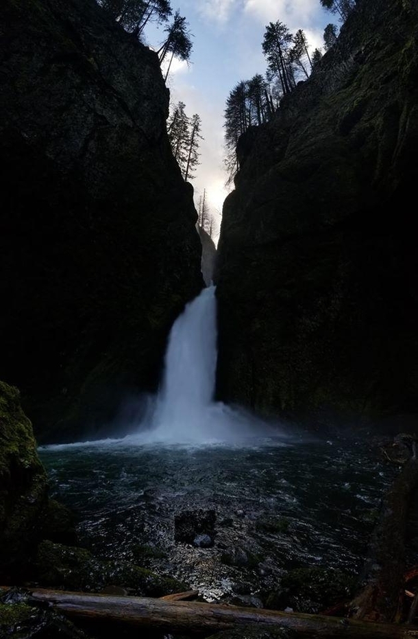 Wahclella Falls Oregon 