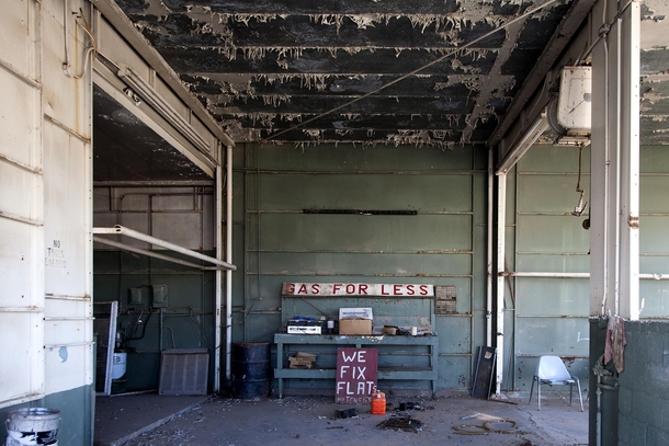 We Fix Flat - Sierra Blanca Texas abandoned service station 