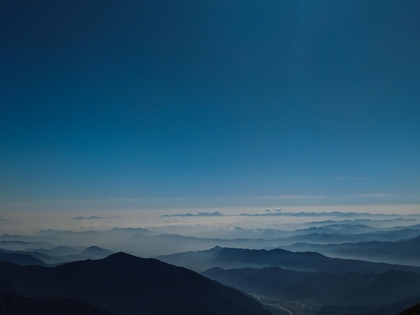 Where mountains meet the sky Mardi Trekking Route Nepal  OC