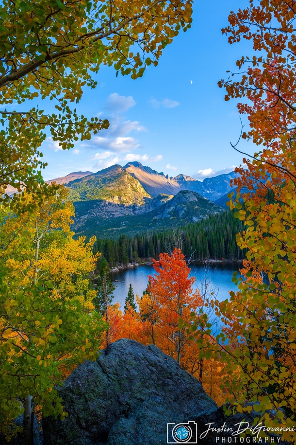 Window Of Autumn-Rocky Mountain National Park Colorado 