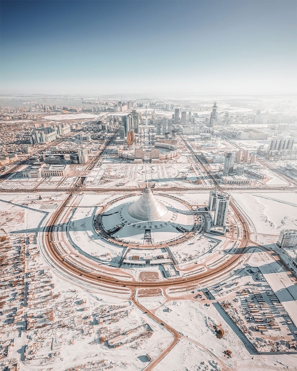 Winter in the city of Nur-Sultan Photo Andrei Pugach 