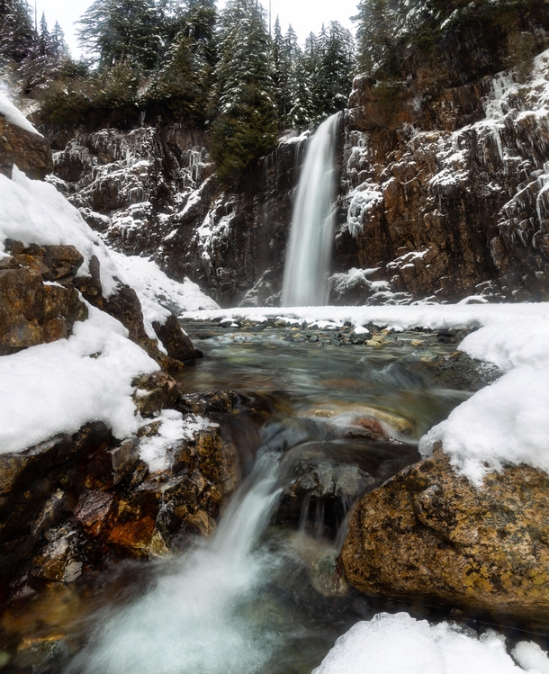 Winter wonderland in the the Cascade Range of Washington 