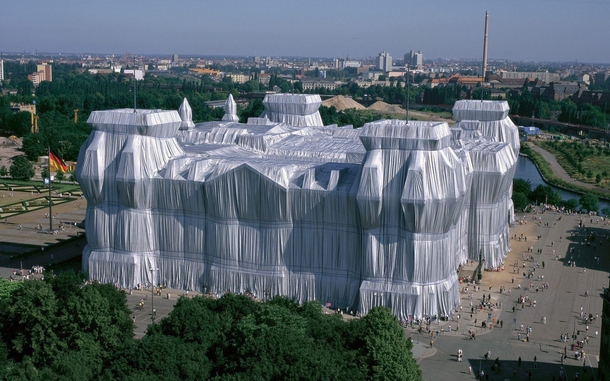 Wrapped Reichstag Christo and Jean Claude artists