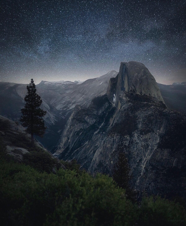 Yosemite National Park under the stars 