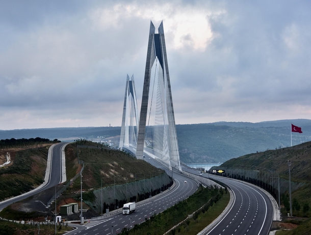 YSS Bridge - Istanbul Turkey Hybrid Cable stayed amp Suspension