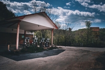  abandoned gas station in Tennessee simplyshalyn__ on Instagram for more content 