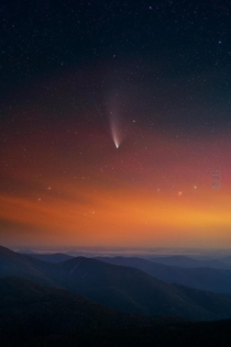  Comet Neowise setting in one of the most iconic sights in Upstate NY