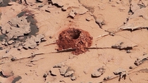  inches hole made by curiosity on mars