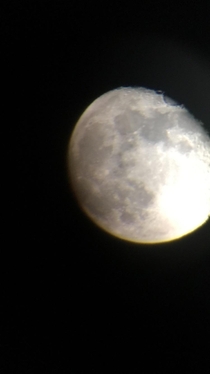 Managed to take a photo of the moon with my phone through my telescope turned out better than I expected