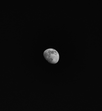  Moon with Nikon D and Tamron - f handhold
