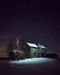 A beautiful abandoned property under the stars