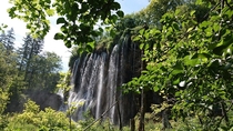A big waterfall by the plitvice lakes x OC