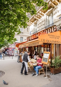 A Caf in Paris France
