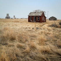 A forgotten town on the prairies OC