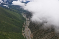 A highway between Sichuan and Tibet
