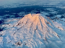 A nice shot of Mt Rainier I took from a plane 