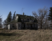 A once-grand Iowa farmhouse OC