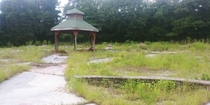 A Pavilion in an Empty Lot x