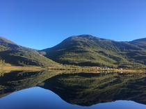 A real mirror lake on my way to Oslo-Norway 