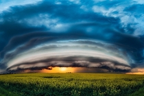 A supercell over the Saskatchewan prairie that went tornado warned 