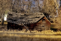 Abandoned Barn  Salmon Arm BC