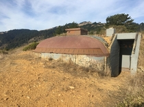 Abandoned bunkerpill box on the California coast